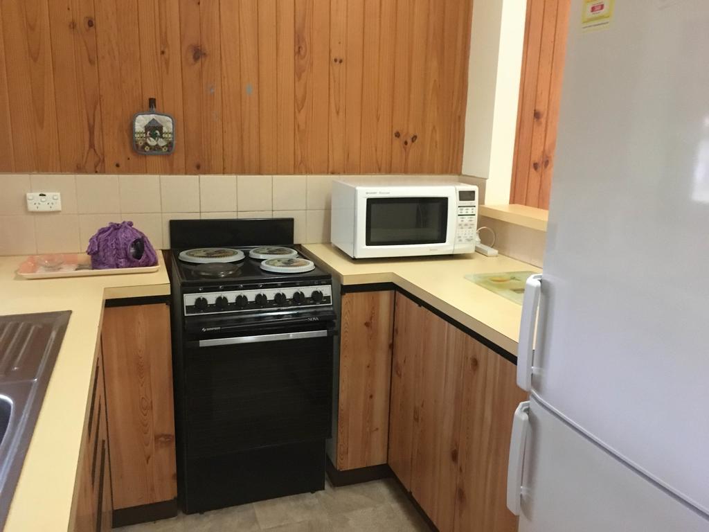 Ovensview On Riverside Bright Exterior foto